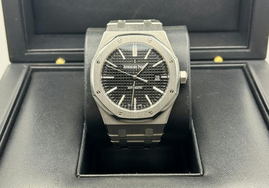 Audemars Piguet - Royal Oak 15400st Black  15400st