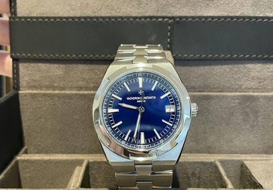 Vacheron Constantin - Overseas blue dial 4500V/110A-B128