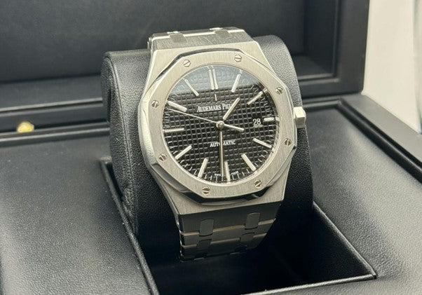 Audemars Piguet - Royal Oak 15400st Black  15400st