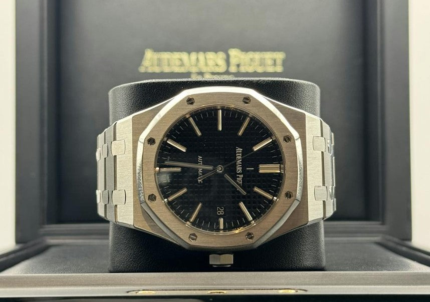 Audemars Piguet - Royal Oak 15400st Black  15400st